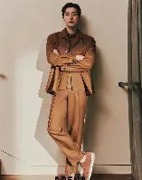 郑钦文单杆最高分定格1冲上热搜(道袍和和服的区别)|体育赛事资讯