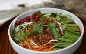 包含贝林厄姆赛况扑朔迷离冲上热搜的词条|体育赛事资讯